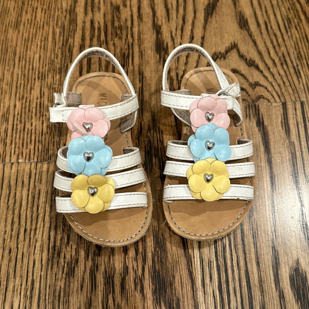 Flower sandals